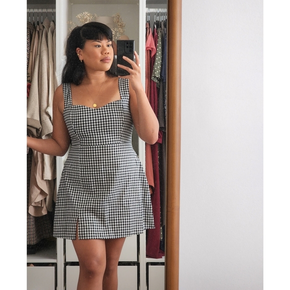 Meet your Posher, Maegan - Picture 5 of 12